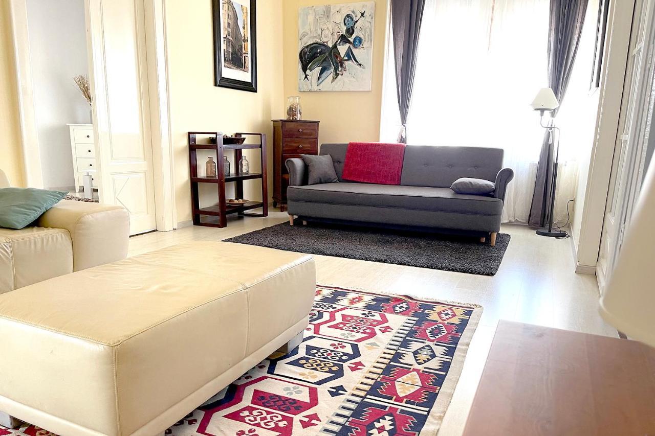 Elegant 125M2 Apartment In Center Of Budapest Ngoại thất bức ảnh