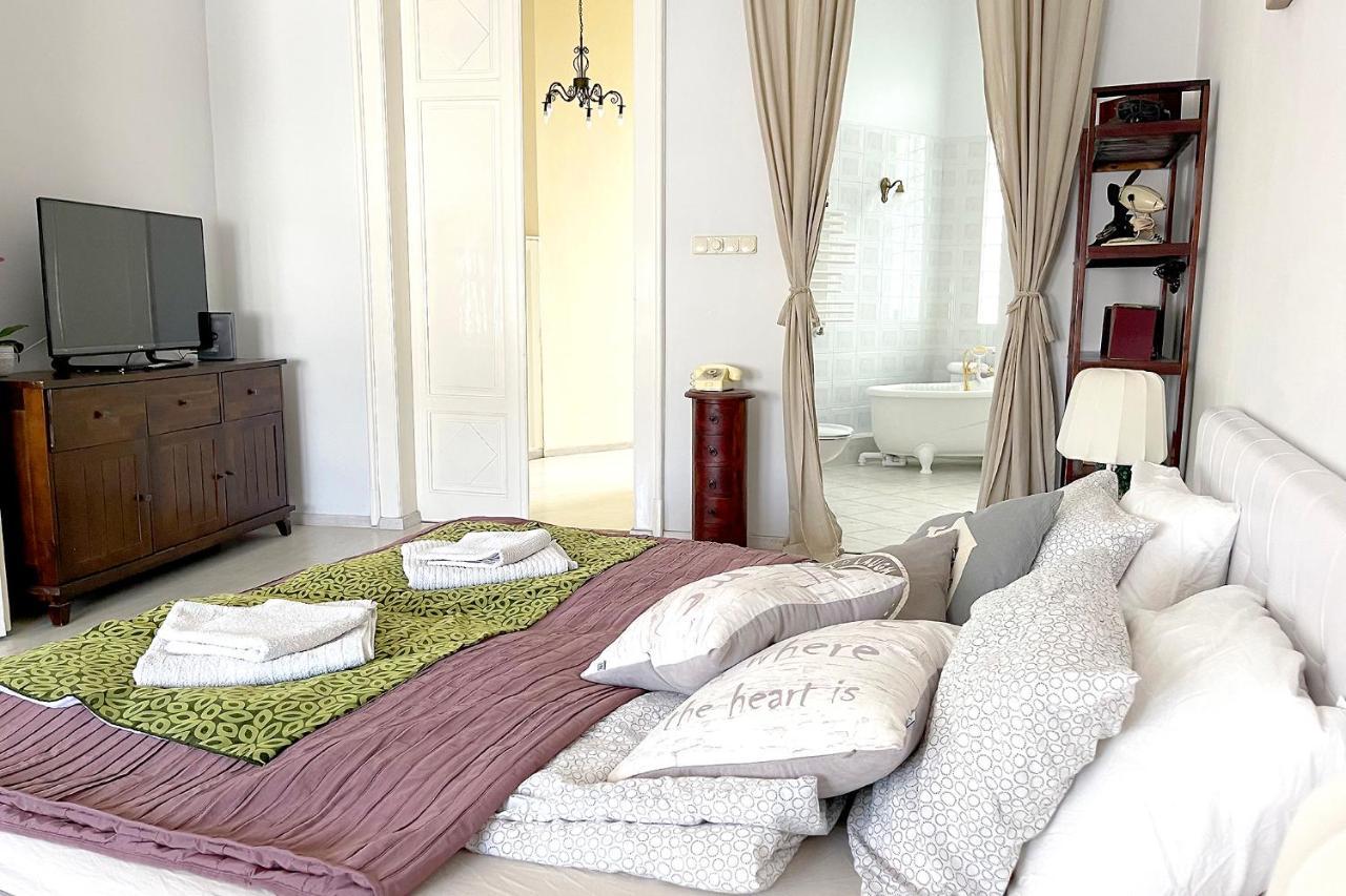 Elegant 125M2 Apartment In Center Of Budapest Ngoại thất bức ảnh