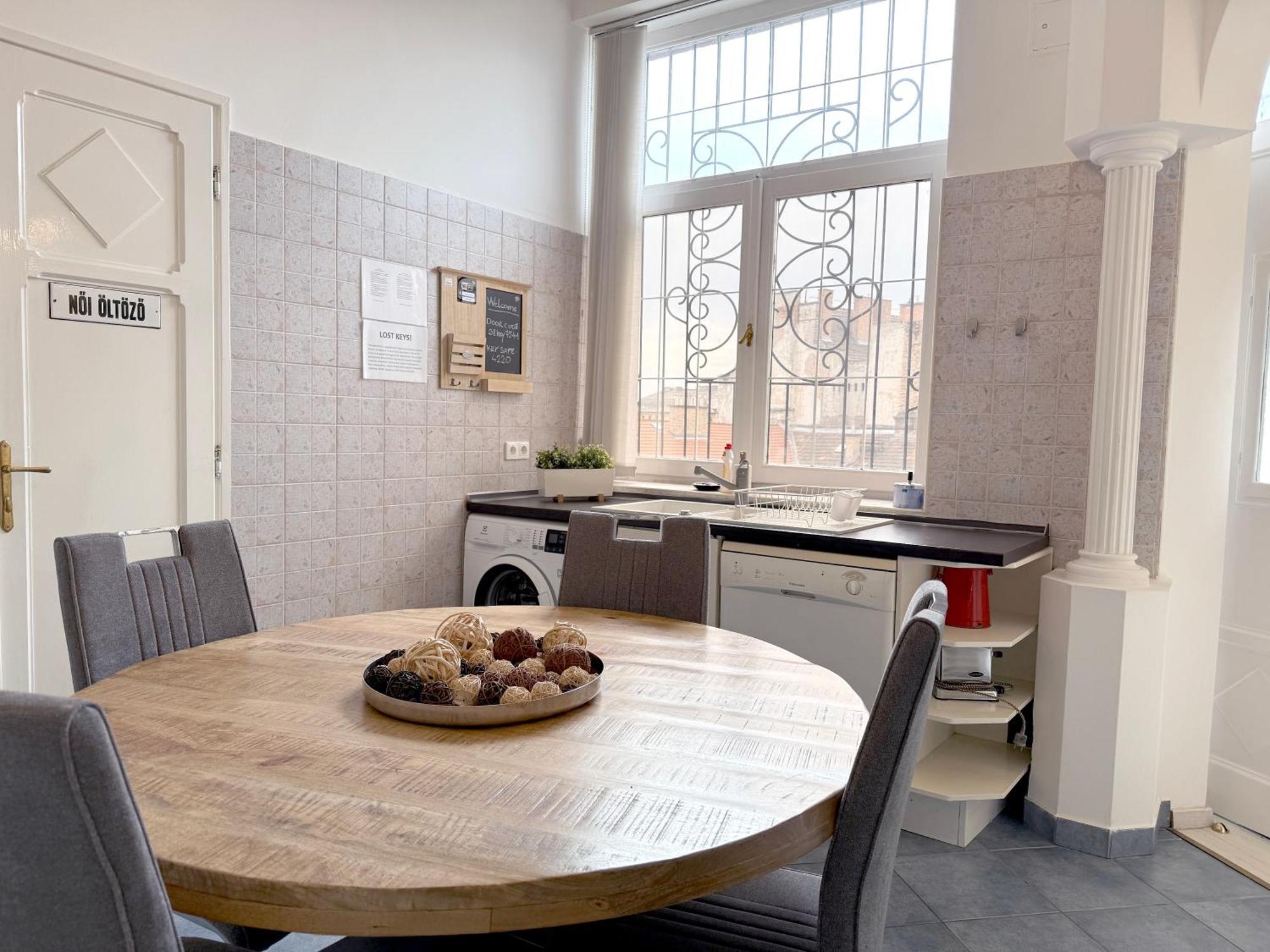Elegant 125M2 Apartment In Center Of Budapest Ngoại thất bức ảnh