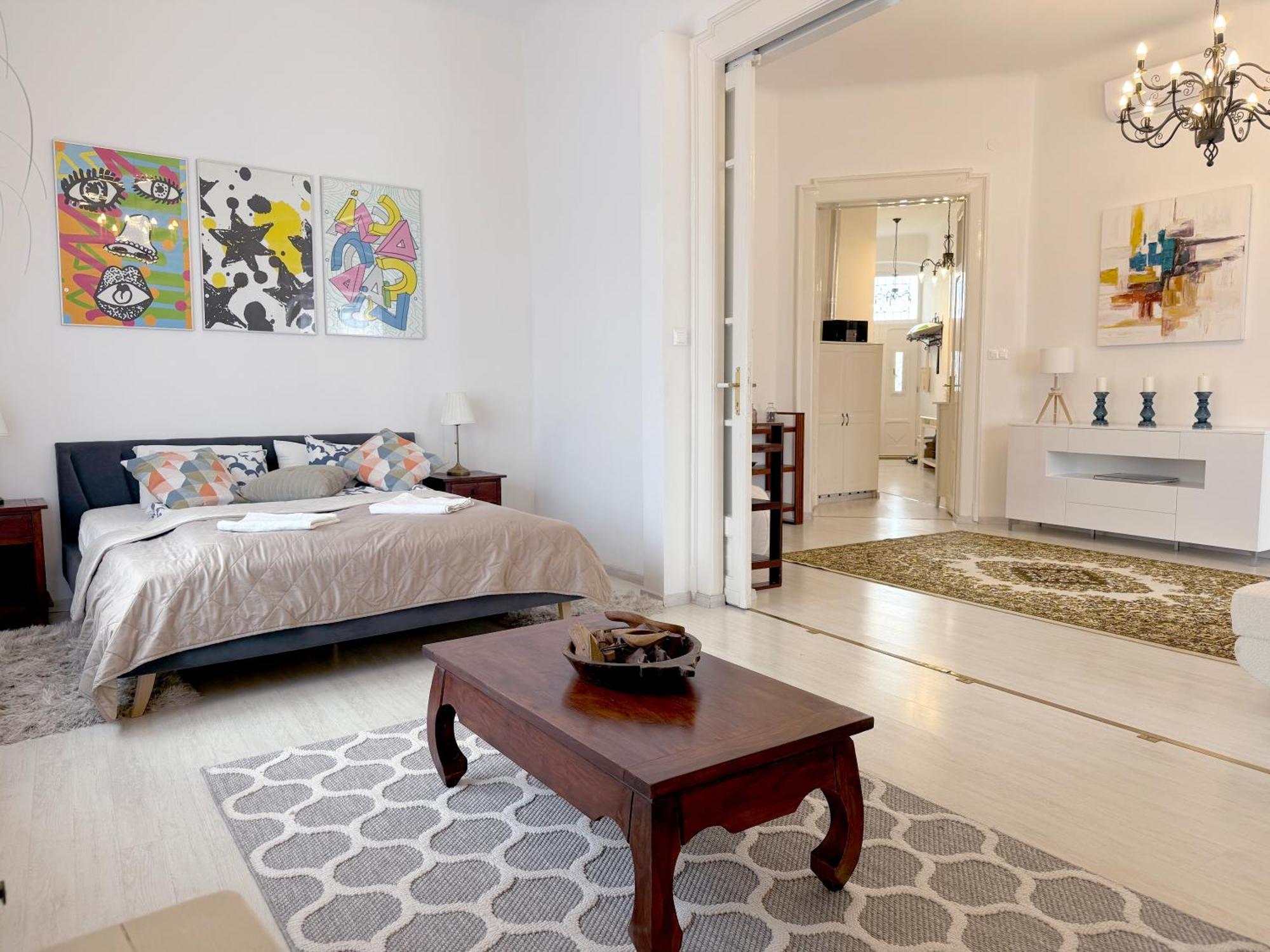 Elegant 125M2 Apartment In Center Of Budapest Ngoại thất bức ảnh
